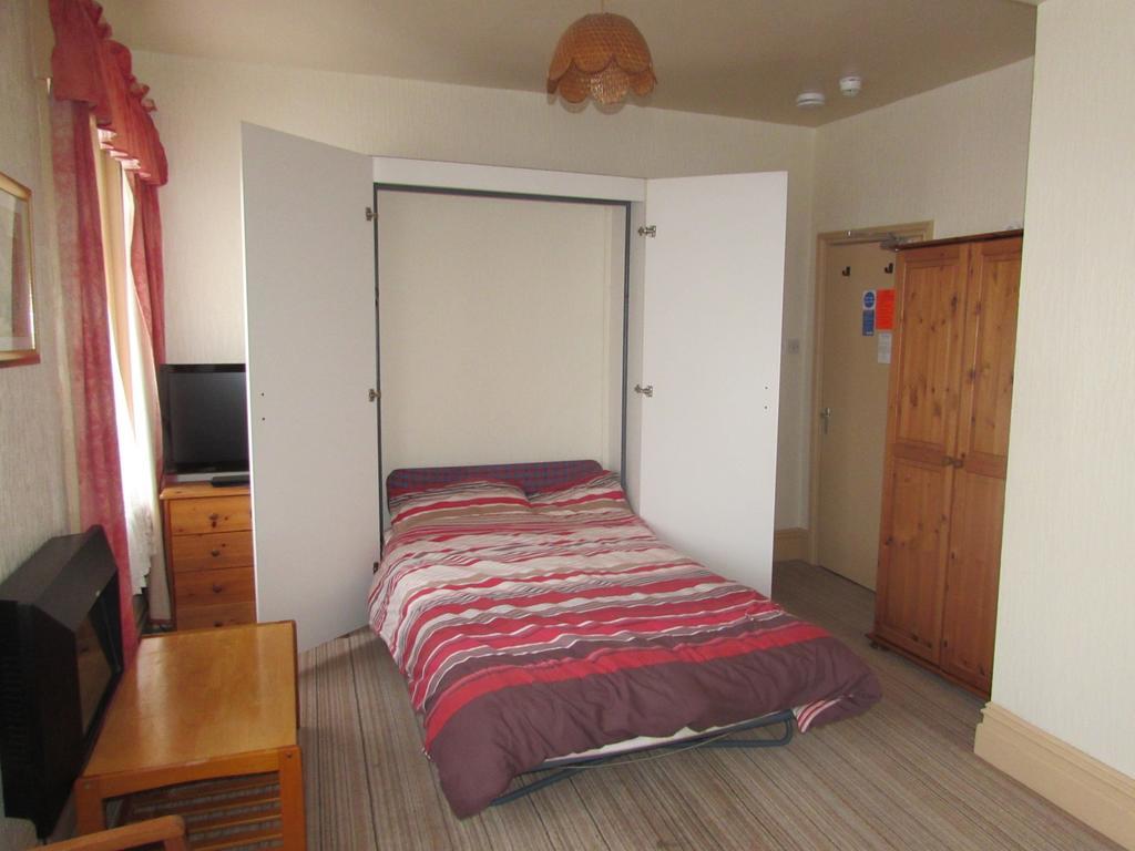 West Beach Apartment